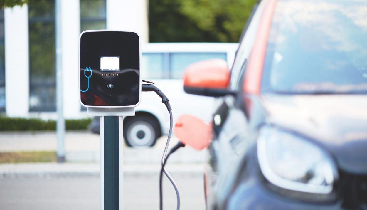 Bornes de recharge pour véhicules électriques : la Wallonie