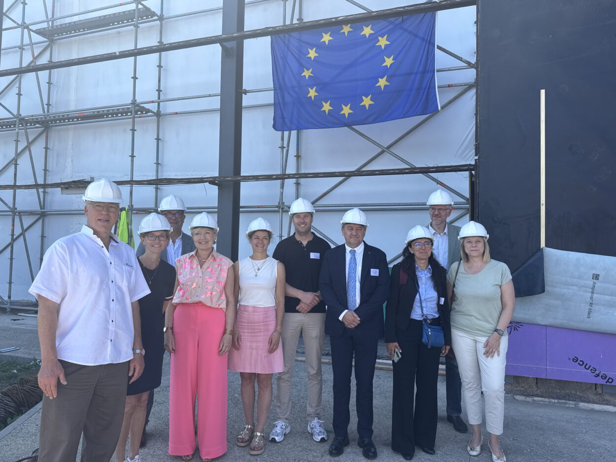 pose caisson namur expo - officiels2 pose caisson namur expo - officiels2